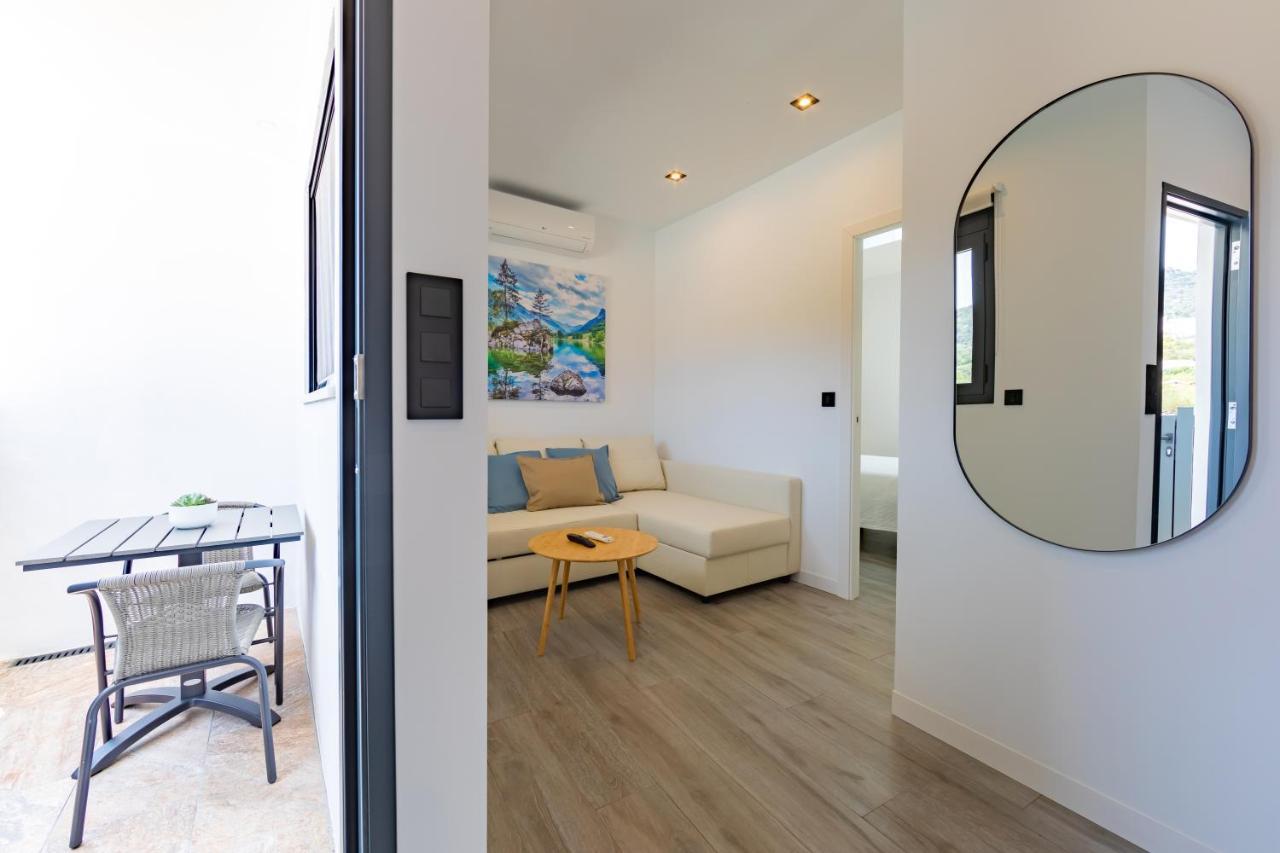 La Casita De Hugo Apartment Facinas Luaran gambar